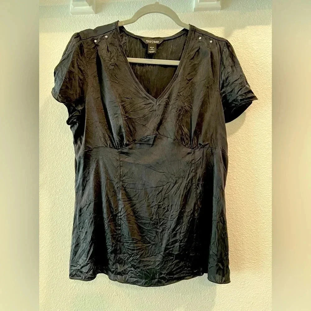 WHBM washable silk top, pretty empire top style with slight puff sleeves.​